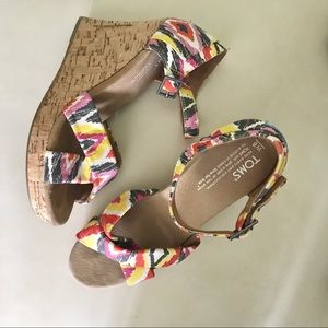 TOMS Colorful Tribal Print Wedges | Size 8